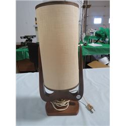 MID CENTURY MODERN LAMP