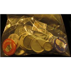 1000 _ Cracker Jacks Donkey Toy; & (25) Mixed Political & University of Iowa 1971 Homecoming Pin-bac