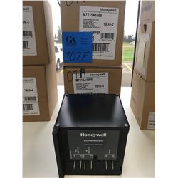 2- Honeywell M7215A 1008 Damper Actuator Economizer