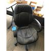 Image 1 : Black leather office chair, adjustable on wheels