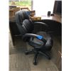 Image 6 : Black leather office chair, adjustable on wheels
