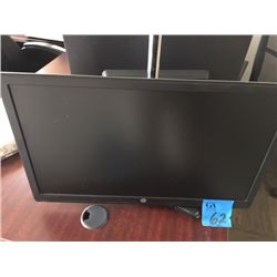 HP Double Monitors on stand V221