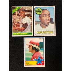 BASEBALL TRADING CARDS LOT