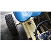 Image 8 : INTERNATIONAL CUB CADET TRACTOR 8HP MOTOR 3 SPEED AND REVERSE, RUNNING, AND IN WORKING ORDER