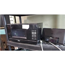 BLACK APPARTMENT SIZE MASTER CHEF MICROWAVE AND SONY IPOD DOCK