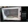 Image 5 : BLACK APPARTMENT SIZE MASTER CHEF MICROWAVE AND SONY IPOD DOCK