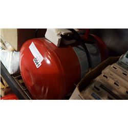 MOTOMASTER 10 GALLON AIR TANK