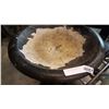 Image 2 : METAL BASE BIRD BATH