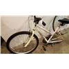 Image 3 : WHITE NEXT BIKE