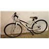Image 1 : WHITE HYPER BIKE