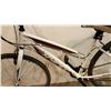 Image 2 : WHITE HYPER BIKE