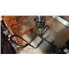 Image 2 : 3 WHEEL TIRE STAND