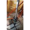 Image 3 : 3 WHEEL TIRE STAND