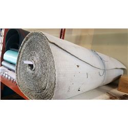 LARGE ROLL OF BUBBLE WRAP