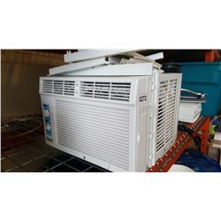 RCA 5 THOUSAND BTU WINDOW AIR CONDITIONER UNIT