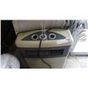 Image 1 : 9,000 BTU AIR CONDITIONER, WITH HOSE