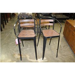 PAIR OF HAMPTON BAY HIGH PATIO CHAIRS