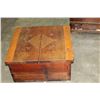 Image 2 : WOOD STORAGE TRUNK