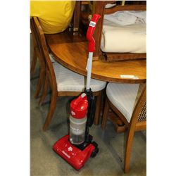 DIRT DEVIL QUICK PATH VACUUM