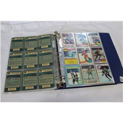 BINDER OF 70S AND 80S HOCKEY CARDS
