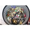 Image 2 : HAT BOX OF JEWELLRY AND TIN OF NATIVE BEADED JEWELLRY