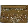 Image 3 : TRAVEL BAG WITH PEARLS