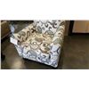 Image 3 : NEW ASHLEY SIGNATURE DESIGN ACCENT CHAIR, RETAIL $1349