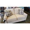 Image 1 : NEW BENCHCRAFT SIGNATURE BEIGE FABRIC STUDDED CONTEMPORARY LOVESEAT WITH 2 THROW PILLOWS, RETAIL $18