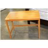 Image 1 : PINE DESK