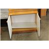 Image 3 : PINE HUTCHTOP CABINET