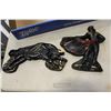 Image 2 : METAL GLOBE BULLFIGHTER WALL HANGING AND DOG STATUE