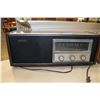 Image 2 : ONKYO AND HOLIDAY VINTAGE RADIOS
