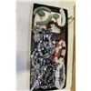 Image 3 : TRAY OF JEWELRY, JADE PIECES, AND GLASS BEADS