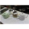 Image 1 : 3 SADLER TEAPOTS AND CORNING WARE TEAPOT