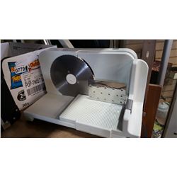 BRAUN MEAT SLICER