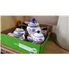 Image 1 : MEAT GRINDER AND BLUE ONION SERVING PIECES