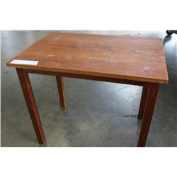 TEAK ENDTABLE