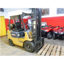 LIKE NEW CATERPILLAR  FORK TRUCK /  JUST A FEW HOURS