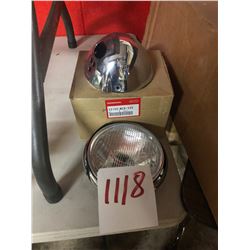 NEW HONDA MOTORCYCLE HEADLIGHT AND CHROME BUCKET/PART NUMBER: 33100-MZ8-V03