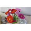 Image 3 : Qty 3 Decorative Glass Vases, Glass Beads, Faux Daisies