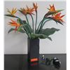 Image 1 : Faux Bird-of-Paradise Flowers in Black Vase