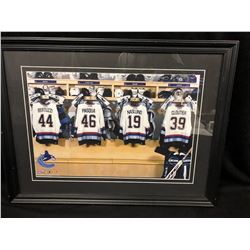 VANCOUVER CANUCKS FRAMED PRINT 24  X 18 