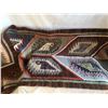 Image 2 : NATIVE MOTIF RUNNER