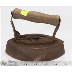 VINTAGE SAD IRON MADE IN BROCKVILLE, ONT