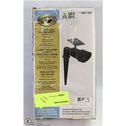 HAMPTON BAY SOLAR LED FLOOD LIGHT