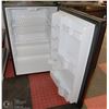 Image 1 : BLACK DANBY DESIGNER BAR FRIDGE