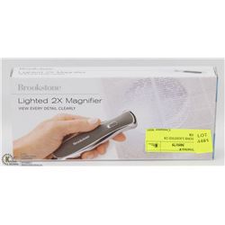 BROOKSTONE LIGHTED 2X MAGNIFIER