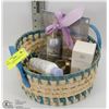 Image 1 : NEW BASKET W/NEW PRODUCTS - HOME