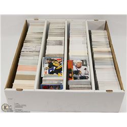 BOX OF (3000+)HOCKEY CARDS