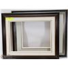 Image 1 : PAIR OF OIL PAINTING FRAMES
